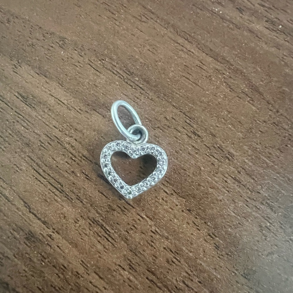 Pandora Pink heart charm